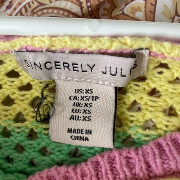 Sincerely Jules Cropped top - Picture 5 of 5